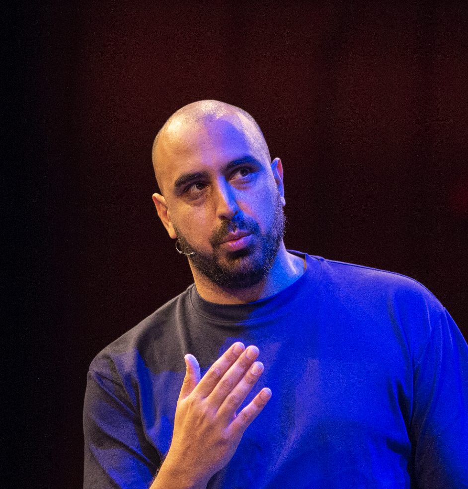 Rassam Yaghmaei - Conférencier professionnel expert en Conférencier RH & Artiste Corporate sur les thèmes pro 🎤 | Accompagne depuis +de 15 ans les organisations comme Doctolib ou Free