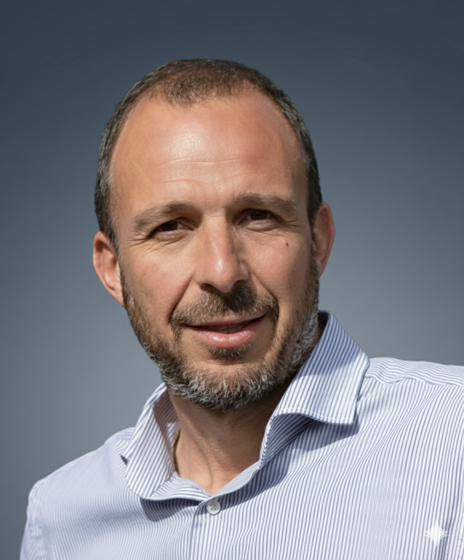 Pascal Roux - Conférencier professionnel expert en Architecte de la Pensée Stratégique | Eleveur de Griffons