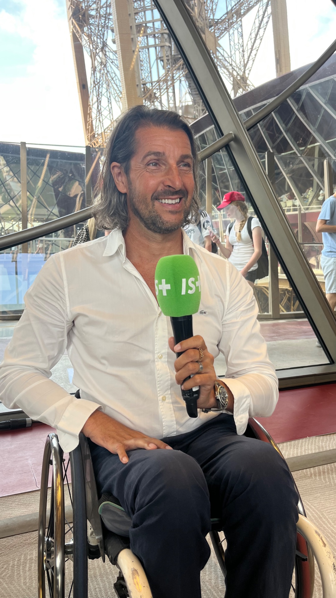 En coulisses
